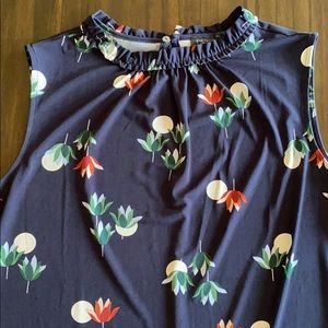 Ann Taylor Size Small Women’s Dress Shirt